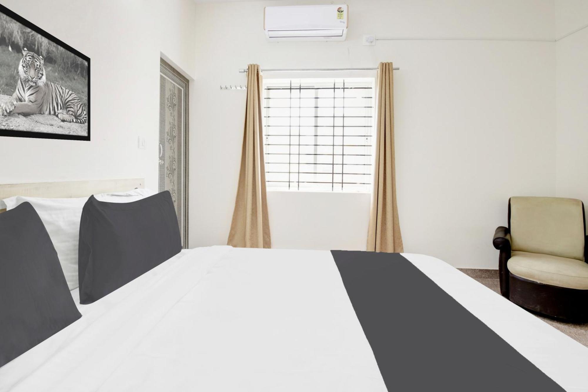 Hotel O Sri Manjunatha Deluxe Suites Bangalore Ngoại thất bức ảnh