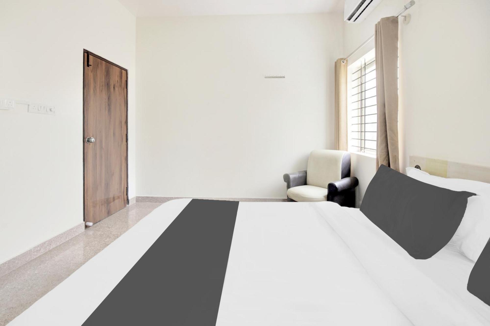Hotel O Sri Manjunatha Deluxe Suites Bangalore Ngoại thất bức ảnh