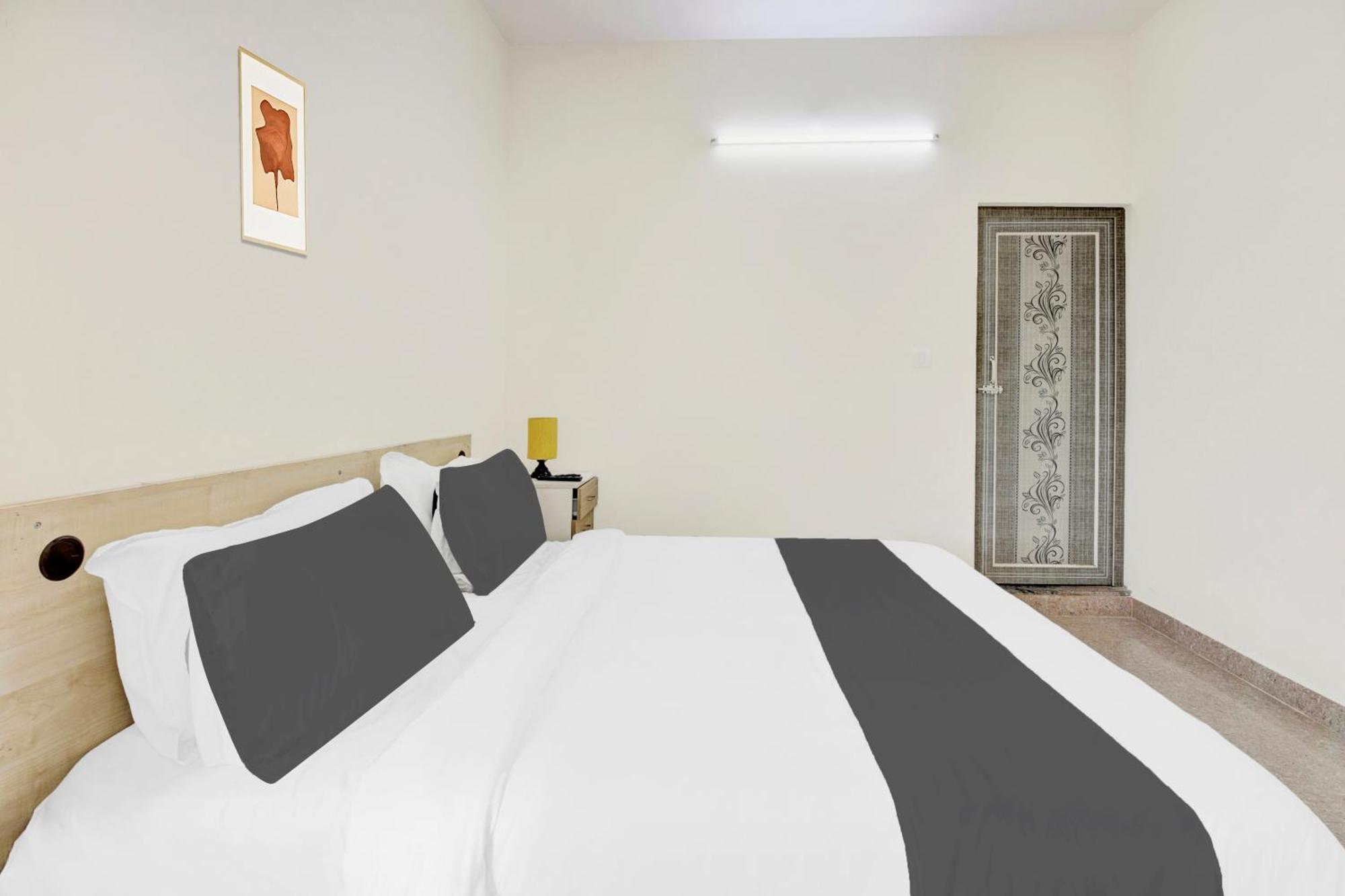 Hotel O Sri Manjunatha Deluxe Suites Bangalore Ngoại thất bức ảnh