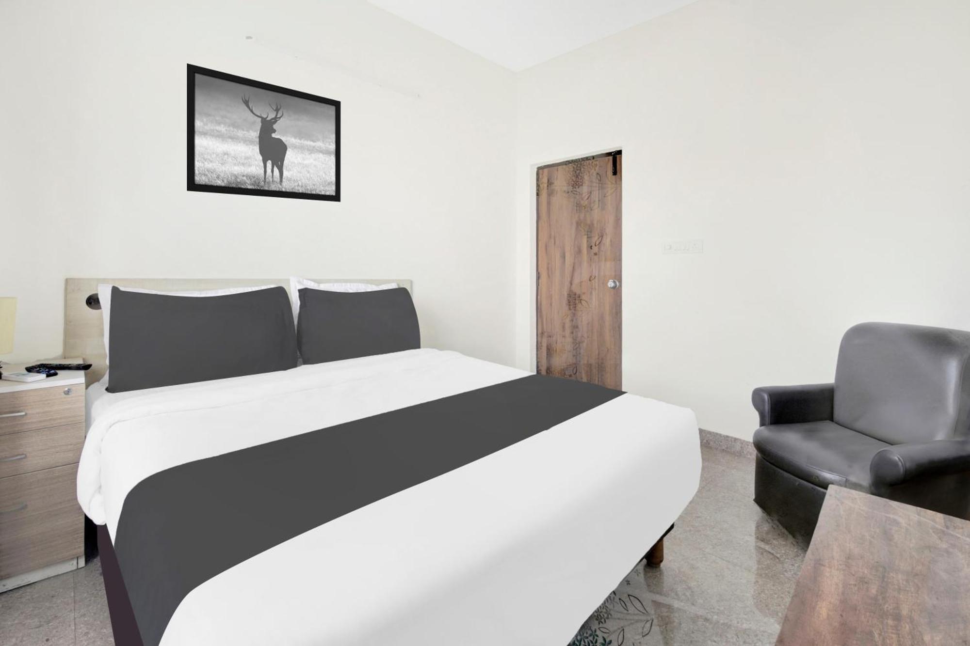 Hotel O Sri Manjunatha Deluxe Suites Bangalore Ngoại thất bức ảnh